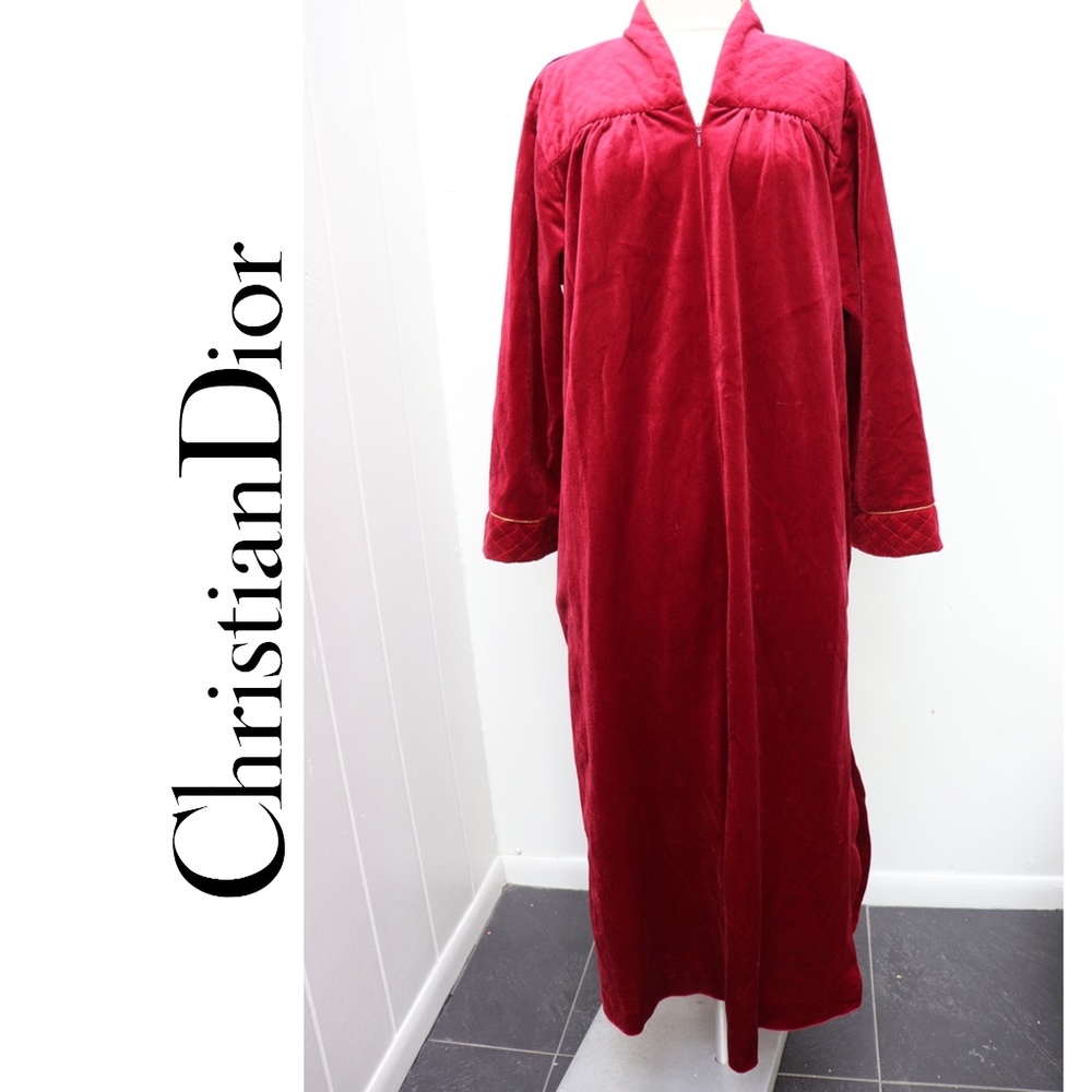 Dior Red Velvet Robe - Picture 2 of 10
